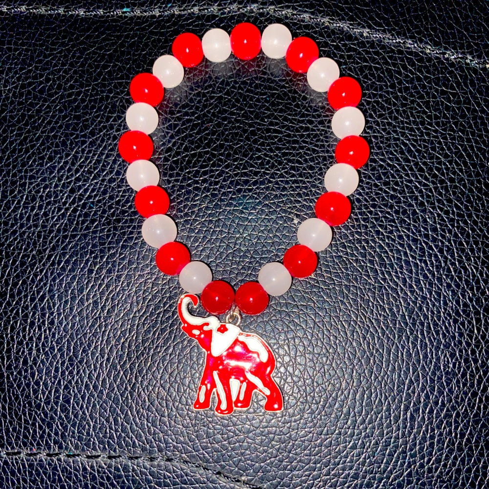CUSTOM DELTA BEADED BRACELET